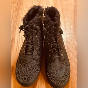 Sperry Women's Crest Vibe Animal Print Black High-Top Sneakers, Size 8.5